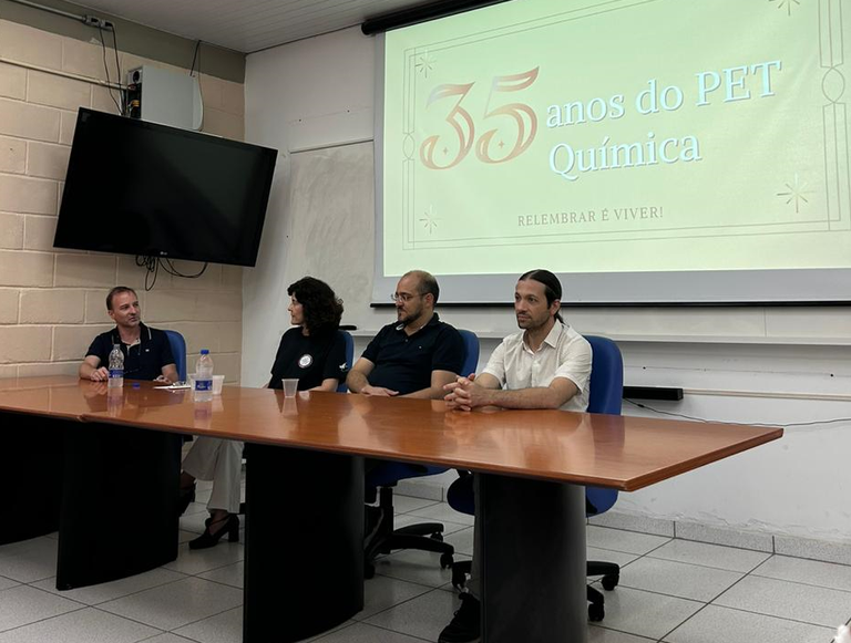 2024 - 35 Anos de PET Química #02