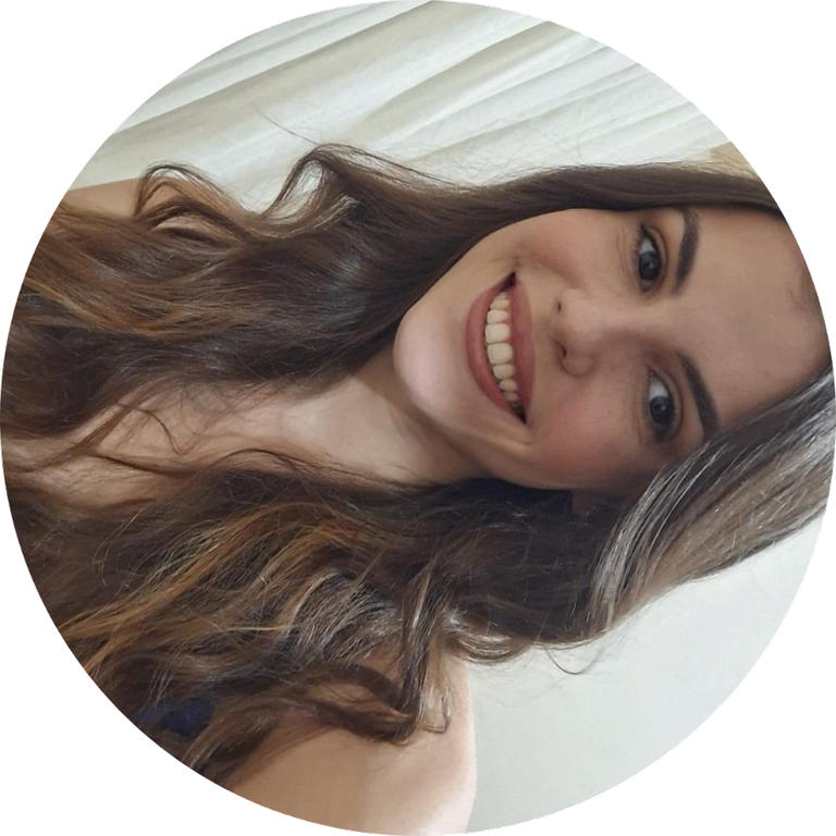 Bianca Munhoz.png